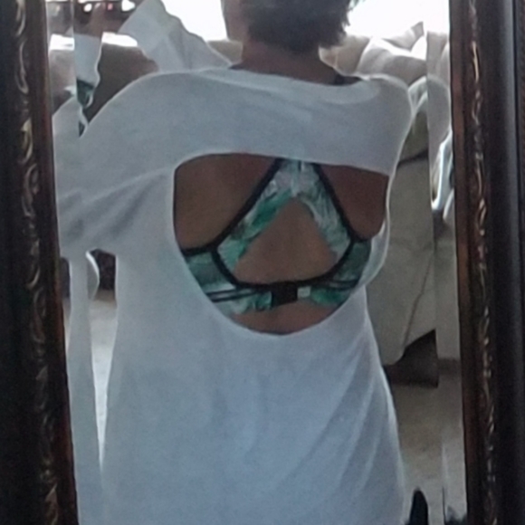 2 Piece-PINK VS Open BACK Tee & Bra NWOT - Picture 4 of 15